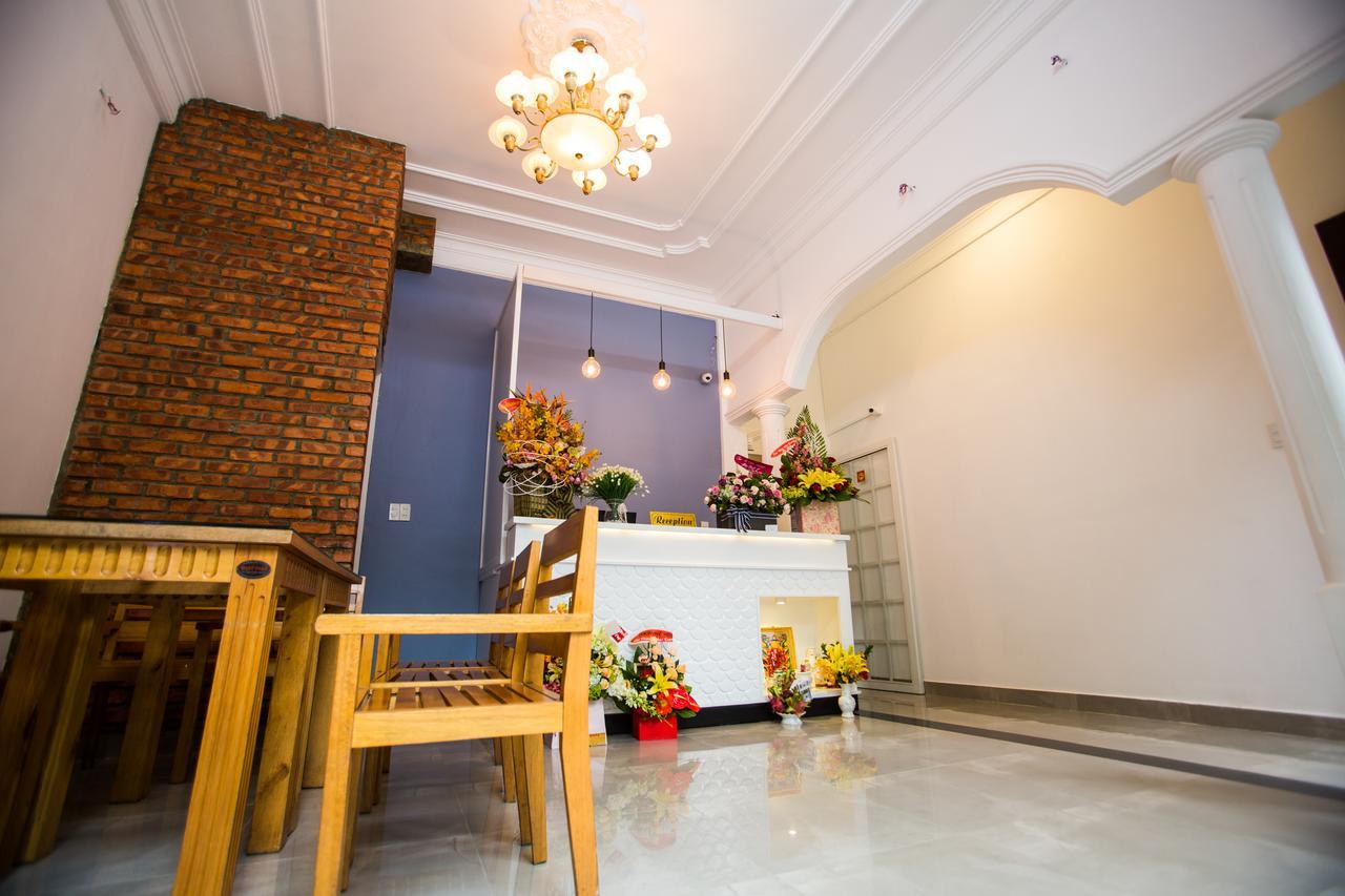 Shark Homestay Hue Exterior photo